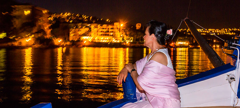 noćna vožnja brodom opatijskom rivjerom